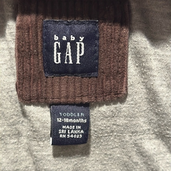 GAP Toddler Brown Cordoroy Jacket size 12/18 months big brown buttons *no hat* - Picture 6 of 8